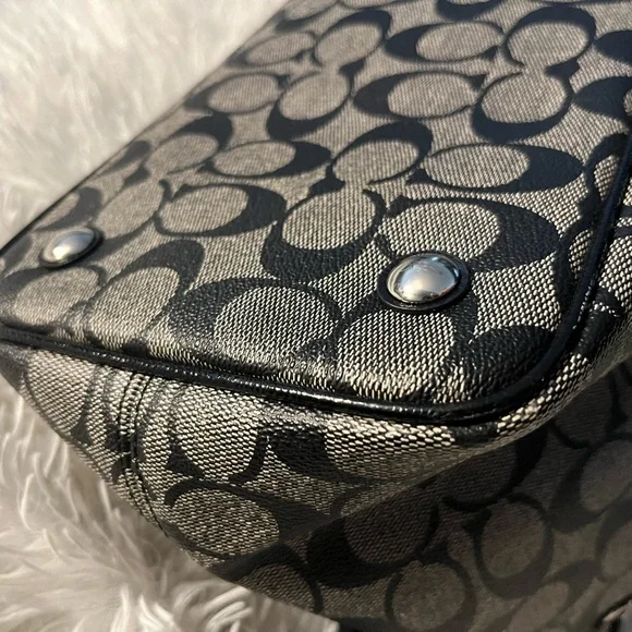EUC COACH SIGNATURE STRIPE DRAWSTRING TOTE CARRYALL HANDBAG SATCHEL D1481-F29064